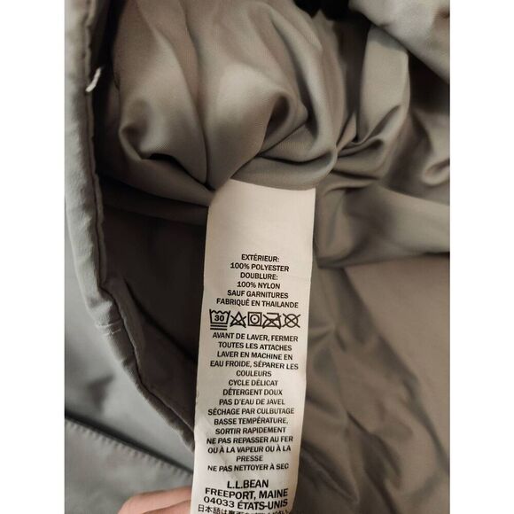 L.L. Bean womens rain/wind coat Nylon shell sz med full zip hooded pockets red - Picture 6 of 9